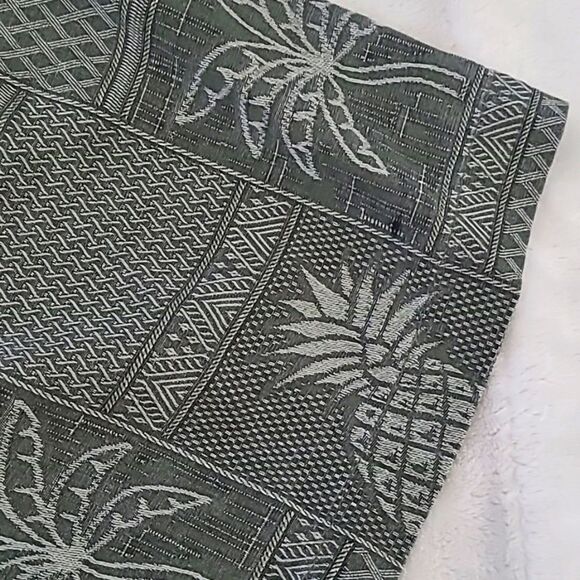 Bermuda Bay Men's Medium Silk Shirt Button Down Short Sleeve Green Tropical - Picture 16 of 16